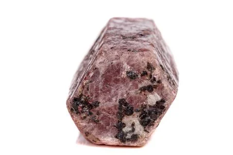 Macro mineral stone Ruby in the breed a white background Stockfoto's