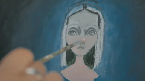 Macro of oil canvas hand with brush painting woman face 스톡 동영상 130617534