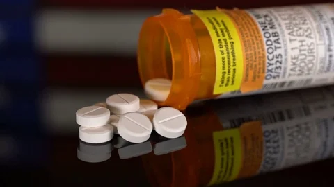 Macro of oxycodone opioid tablets 스톡 동영상 83927165