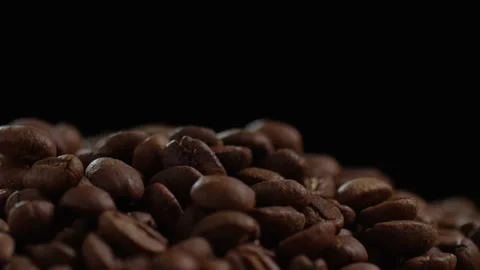 Macro shot of Coffee Beans Light moves over 库存影片 142191622