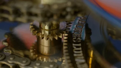 Macro view: Chain mechanism in action. 4k 스톡 동영상 102895459