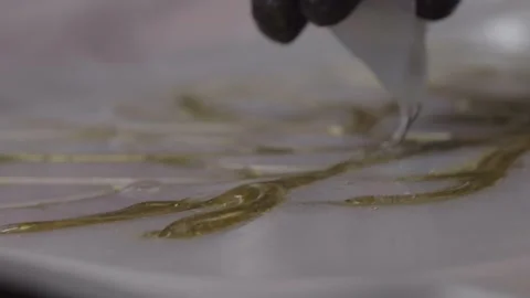 Macro view clear Liquid Pouring Closeup to artwork design - Closeup of art de Stock Footage 157007373