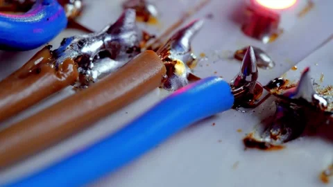 Macro View of Molten Liquid Solder Metal Hardening on Copper Circuit Path 스톡 동영상 340538395