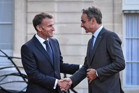 Macron, Mitsotakis hold talks on sidelines of International Space Summit, Paris, Фото