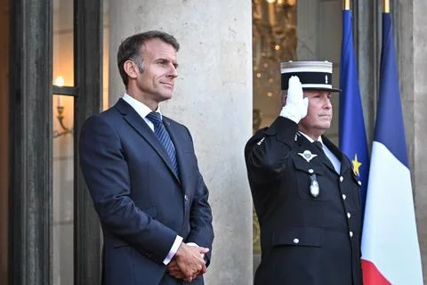 Macron, Mitsotakis hold talks on sidelines of International Space Summit, Paris, Stock-Fotos
