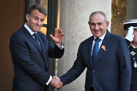 Macron, Pashinyan hold talks on sidelines of International Space Summit, Paris,  Stock-Fotos