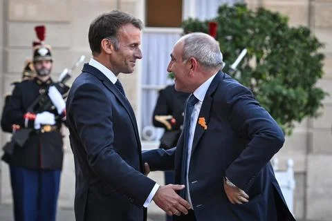 Macron, Pashinyan hold talks on sidelines of International Space Summit, Paris,  Stock-Fotos
