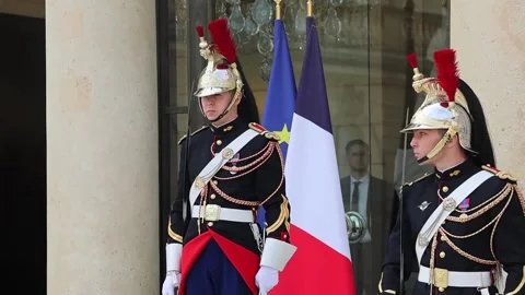 Macron, Starmer meet in Paris, París, FR - 17 Apr 2026 Stock Footage 332915657