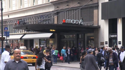 Macy's Flagship Store. Macys Entrance on 34th Street. Vídeo Stock 38548165