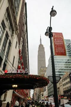 Macy’s store in New York adorned with Christmas decorations Stock Photos
