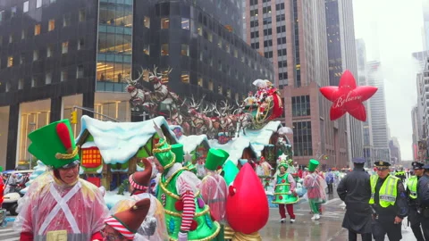 Macy's Thanksgiving Day Parade marks the start of the Christmas holiday seasons. Video stock 295329341