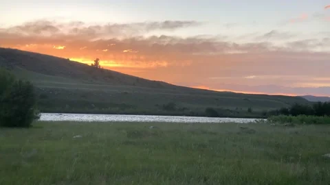 Madison River Sunset 스톡 동영상 135942656