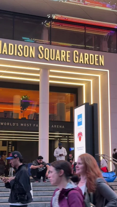 Madison Square Garden on Knicks vs Pacers Game Day Stock Footage 310400213