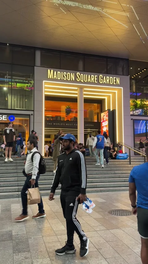 Madison Square Garden on Knicks vs Pacers Game Day Stock Footage 310400218