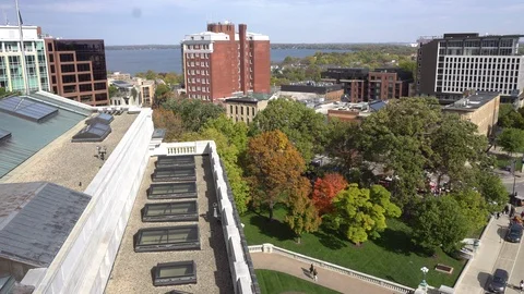 Madison State Capitol North Corner in Fall Video stock 118342033