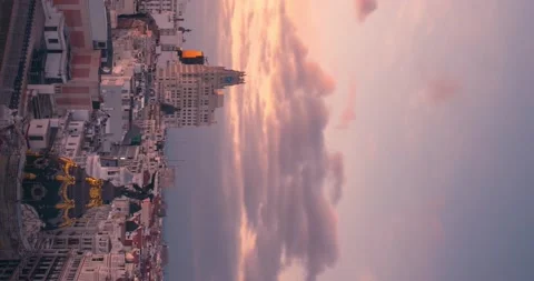 Madrid Gran Via Skyline during cloudy sunset timelapse day to  night Vidéo 233592295