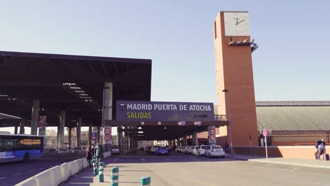 MADRID, SPAIN - DECAMBER 5 2017: Madrid Atocha is the largest railway station Stock Footage 129917954