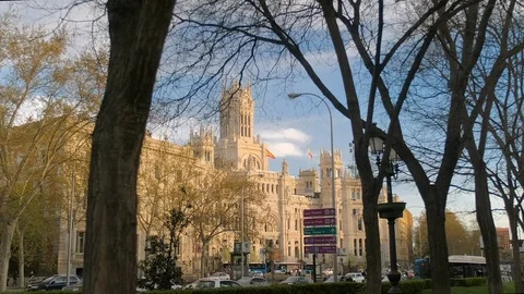 Madrid's Town Hall. Capital of Spain. Tracking movement in Slow motion 4K UHD Vidéo 107271353