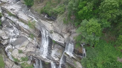 Мае Klang Waterfall, Doi Inthanon, Chiang Mai, Thailand Vidéo 99056000
