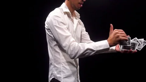 Magic Card tricks in 360 Vidéo 85158247