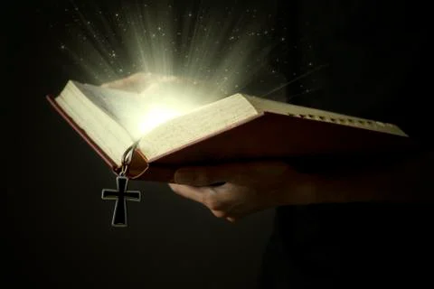 Magic light of holy bible Stock Illustration