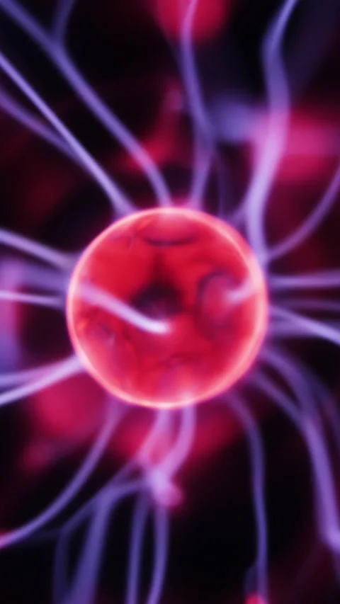 Magic plasma ball with electrical impulses, close up. Vertical video. Vídeos de archivo 271245038