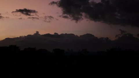 Magic of the sunset, sky full of clouds. Vidéo 279386057