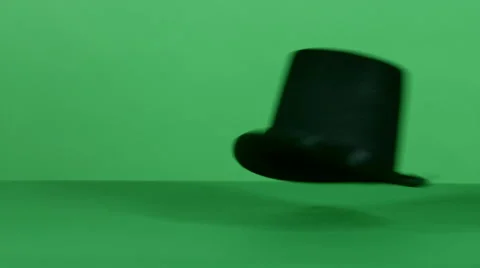 Magical black top hat falls on green screen 4K Stock-Footage 46510313