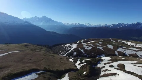 Magical flight over the mountains Video stock 77092776