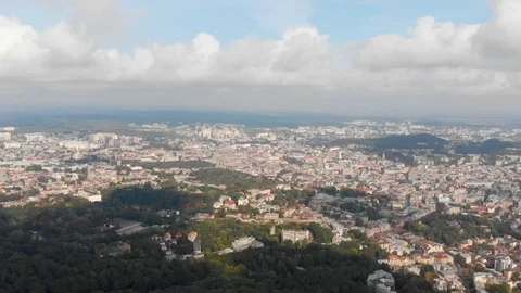 Magical view of a large city park 库存影片 126549041