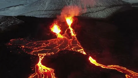 Magma river Video stock 167913213