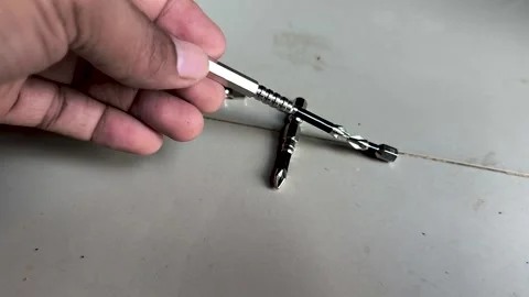 Magnetic screwdriver 库存影片 329497757