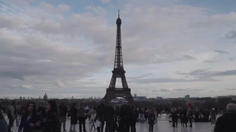 The magnificent Eiffel Tower as seen from the Palais de Chaillot in Paris. Stock Footage 275863507
