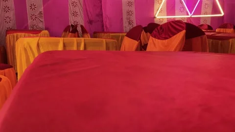 A magnificent Indian indoor event setup. Vidéo 334445360