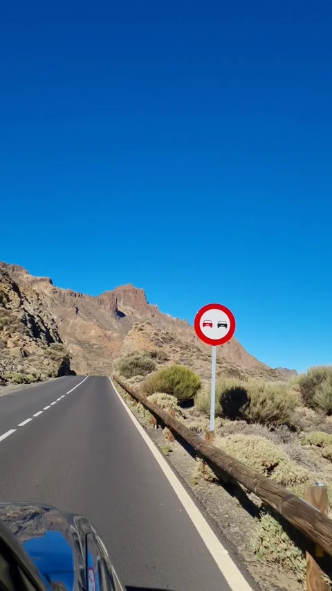 A magnificent view of Mount Teide, Tenerife's iconic volcano Stock Footage 307635768