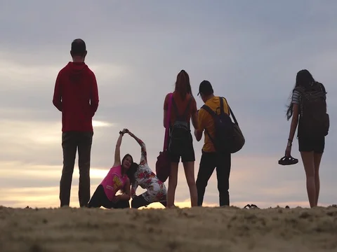 MAH05362 Video stock 129139100