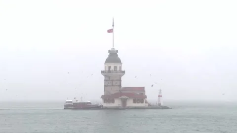 Maiden's tower under snowfall Video stock 146809938