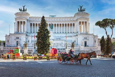 The main Christmas tree of Rome on the Piazza Venezia and cab Stock Photos