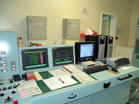 Main operating panel for computerized controlled marine engine Copyright: ... Stockfoto's
