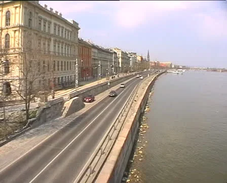 Main road alongside river Danube in Budapest Stock-Footage 22531233