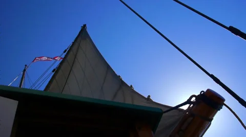 Main sail in the sun 库存影片 38038194