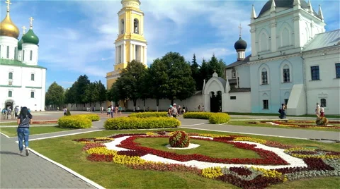 Main square of Kolomna Kremlin. Assumption Cathedral and Holy Trinity Monastery 스톡 동영상 51219187