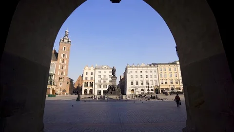 Main Square in Krakow, St. Mary's Basilica Stock Footage 126557760