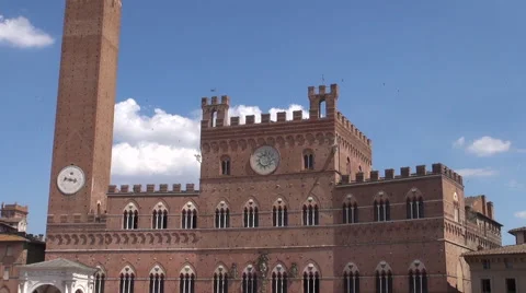 Main square in Piazza del Campo in Siena, 50fps ,real time Stock Footage 67562292