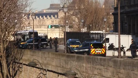 Main suspect in Paris attacks trial: 'I didn't kill anyone', París, FR - 09 Feb  Video stock 204103078