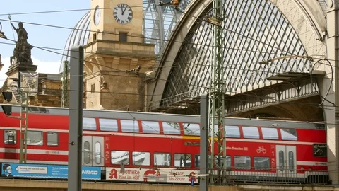 Main train station in Dresden 動画素材 119718242