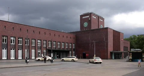 Main train station Stock-Footage 140584780