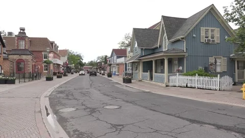 Mainstreet small town Closed stores and businesses due to COVID 19 pandemic Stockbeeldmateriaal 154861582