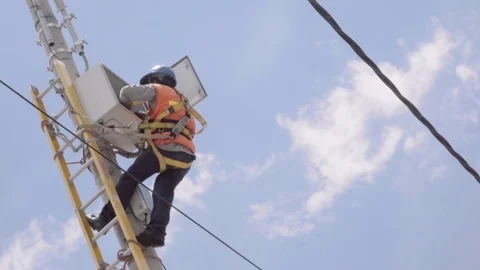 Maintenance of electrical pole Stock Footage 72552638