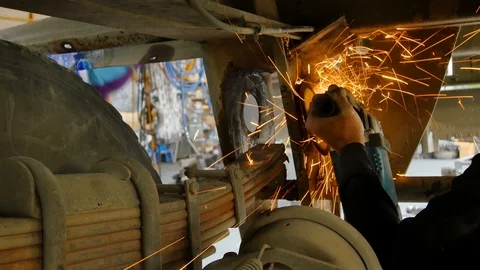 Maintenance Stock-Footage 90181882